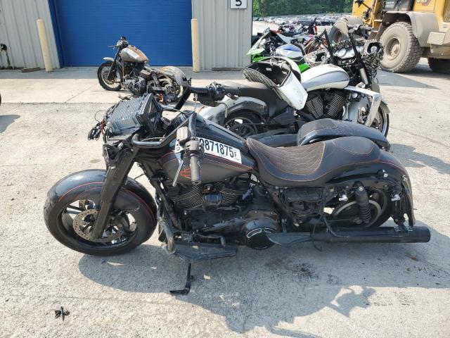 HARLEY-DAVIDSON FLHX STREE 2017 black  gas 1HD1KBC1XHB600506 photo #4