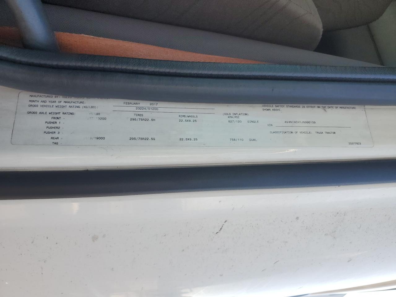 Lot #3274167279 2018 VOLVO VN VNL