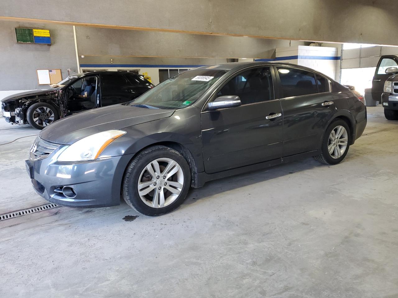 NISSAN ALTIMA SR