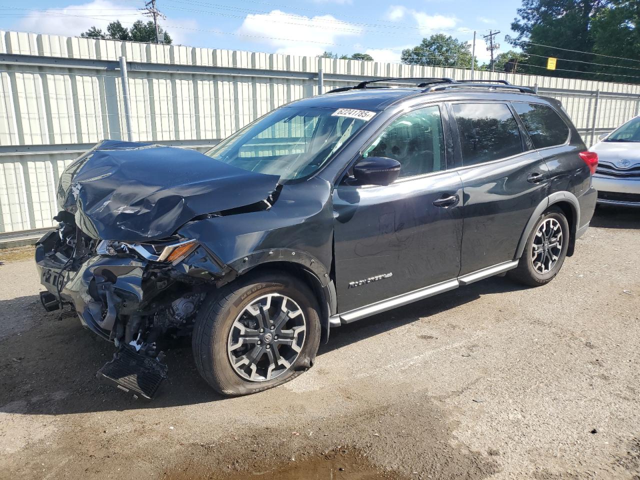 NISSAN PATHFINDER SL