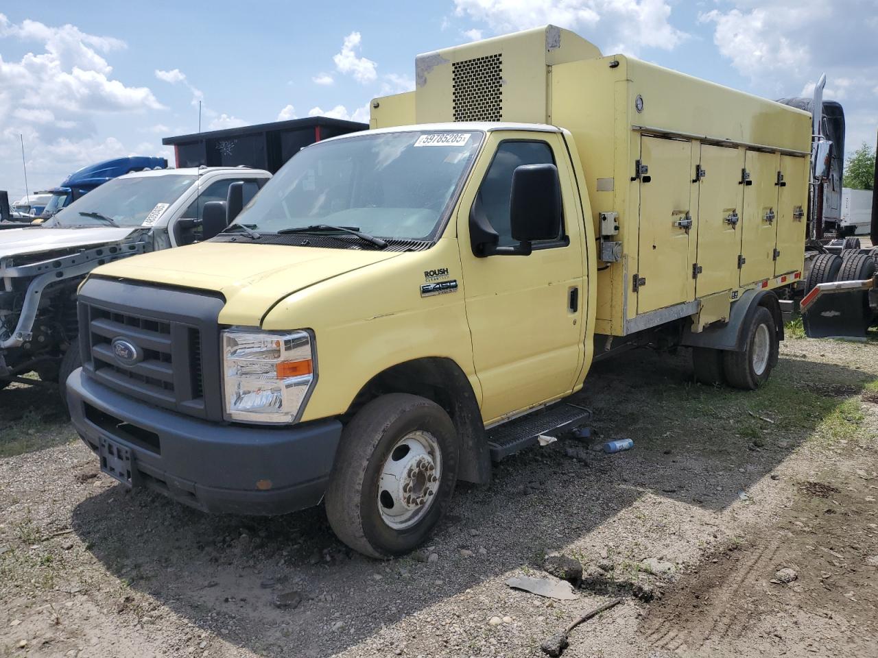 FORD ECONOLINE E450 SUPER DUTY CUTAWAY VAN