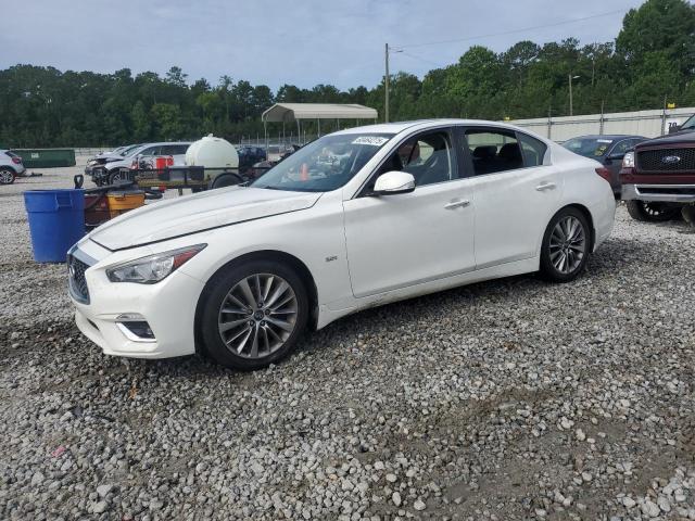INFINITI Q50 LUXE