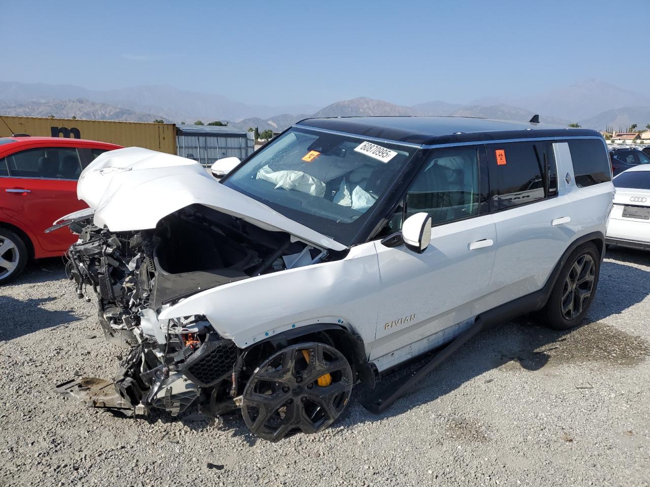RIVIAN R1S ADVENTURE