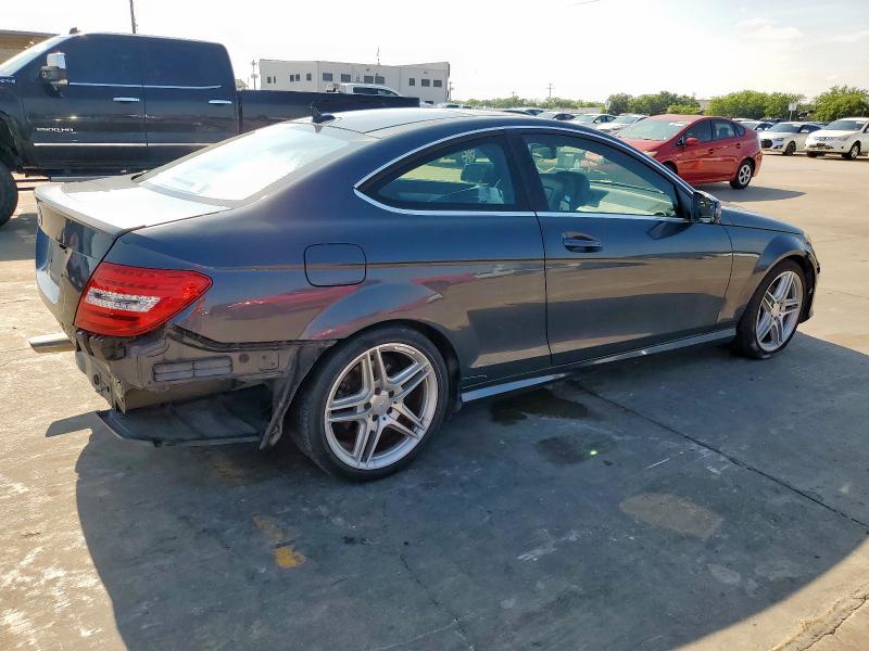 2013 MERCEDES-BENZ C 250 - WDDGJ4HBXDG065935