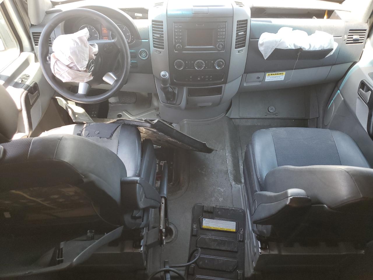 Lot #3318243840 2016 MERCEDES-BENZ SPRINTER 2