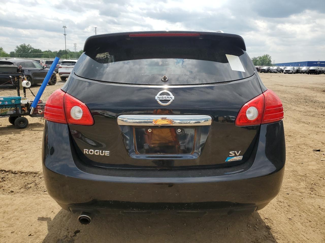 Nissan Rogue s 2012