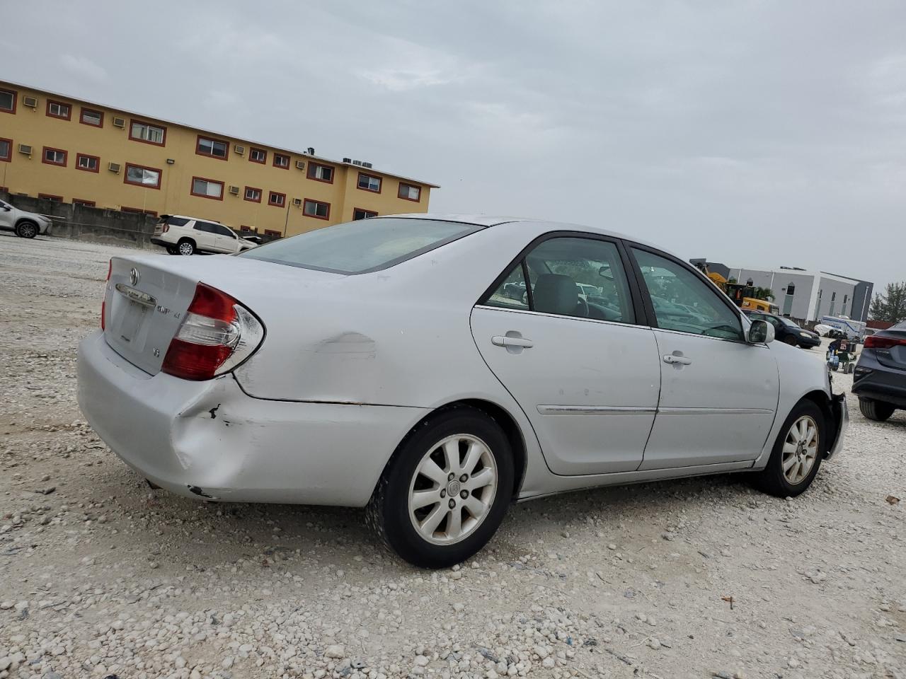 Toyota Camry le 2002