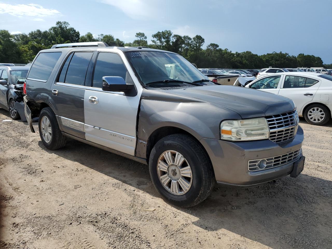 LINCOLN NAVIGATOR