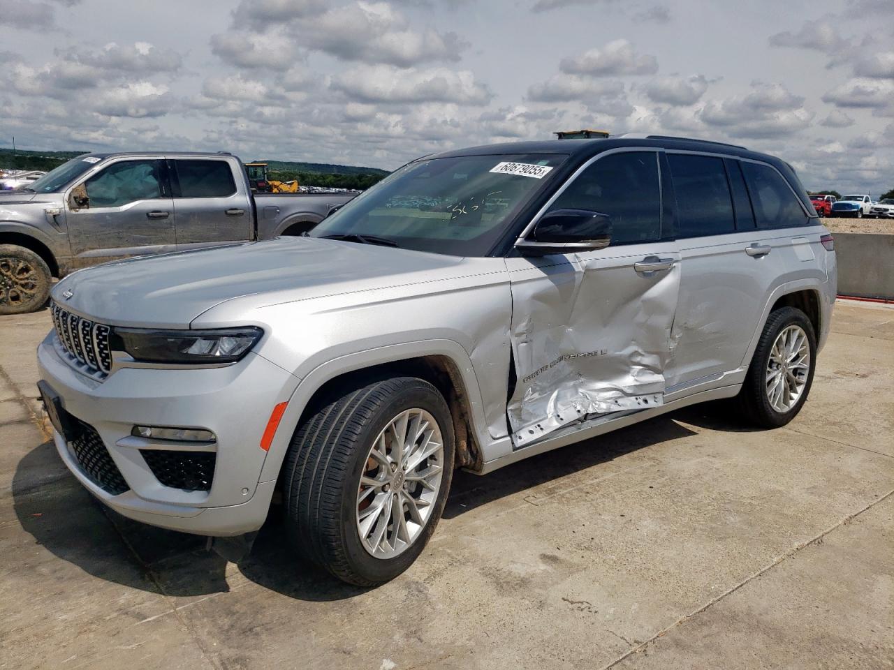 JEEP GRAND CHEROKEE SUMMIT