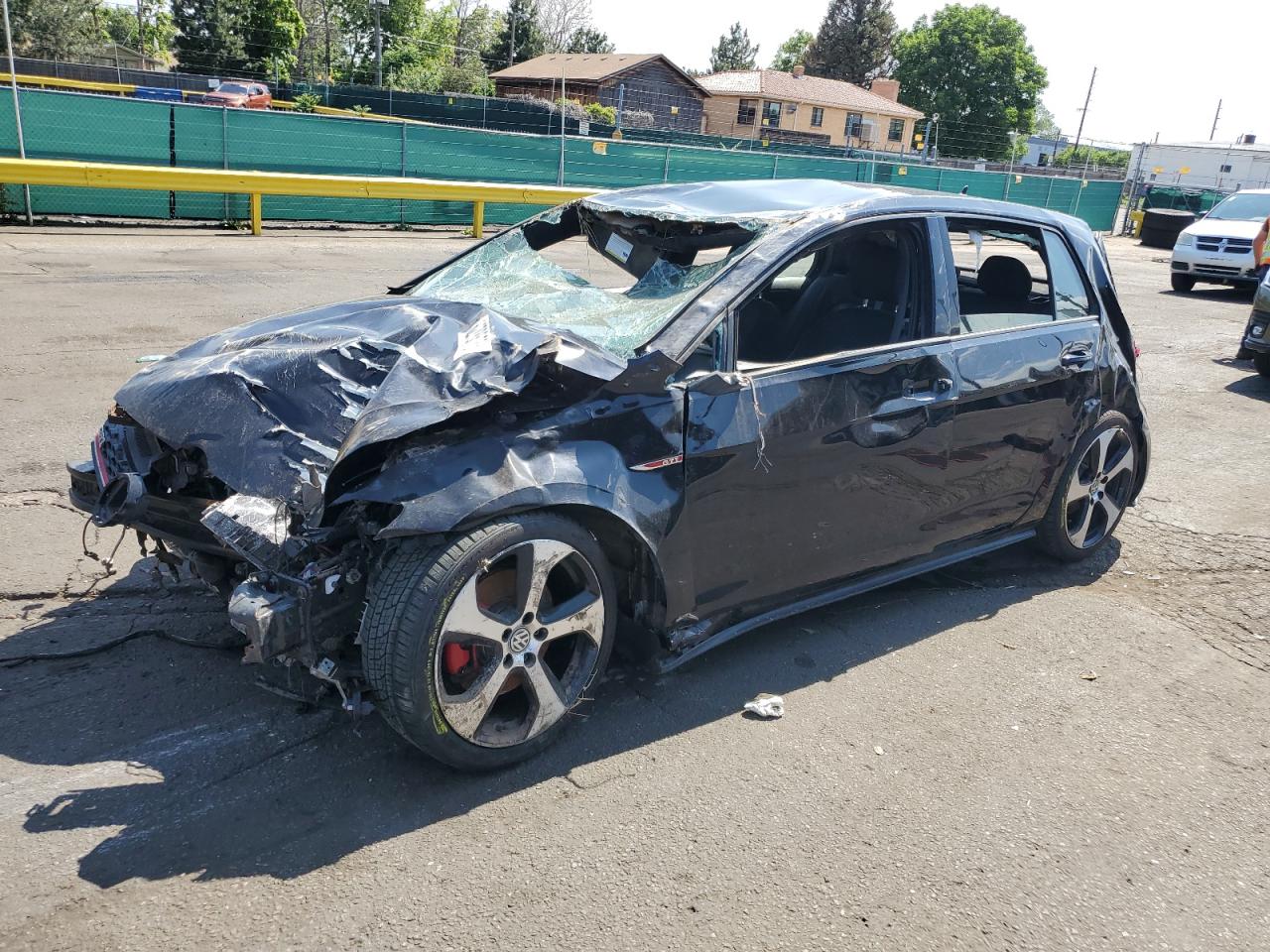 VOLKSWAGEN GOLF GTI S