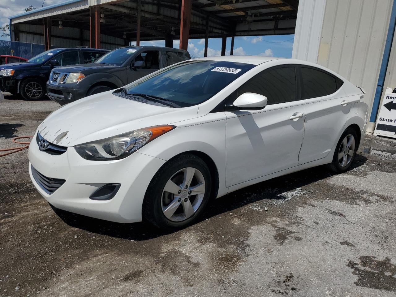 HYUNDAI ELANTRA GLS