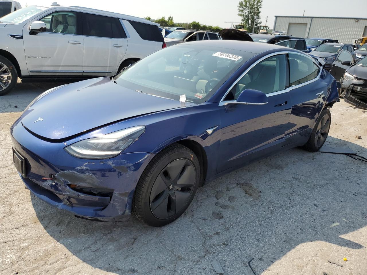 TESLA MODEL 3