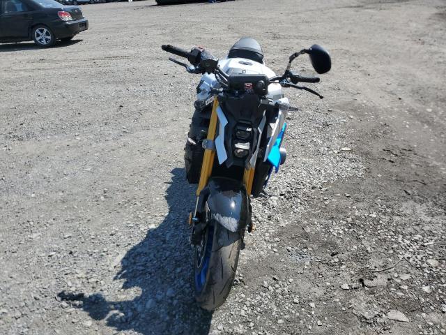 2025 SUZUKI GSX-S1000 JS1EK11B7S7100025