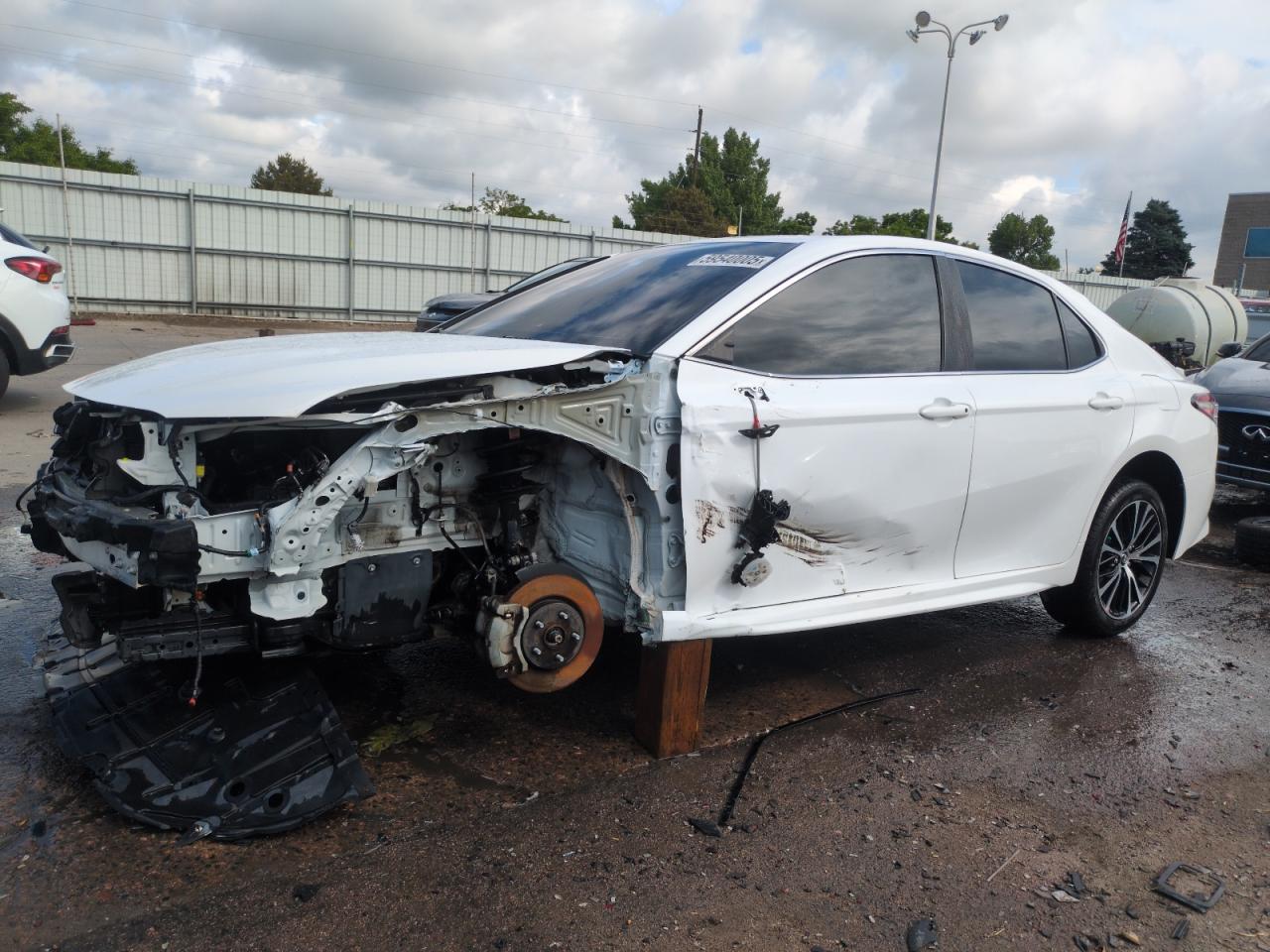 TOYOTA CAMRY SE