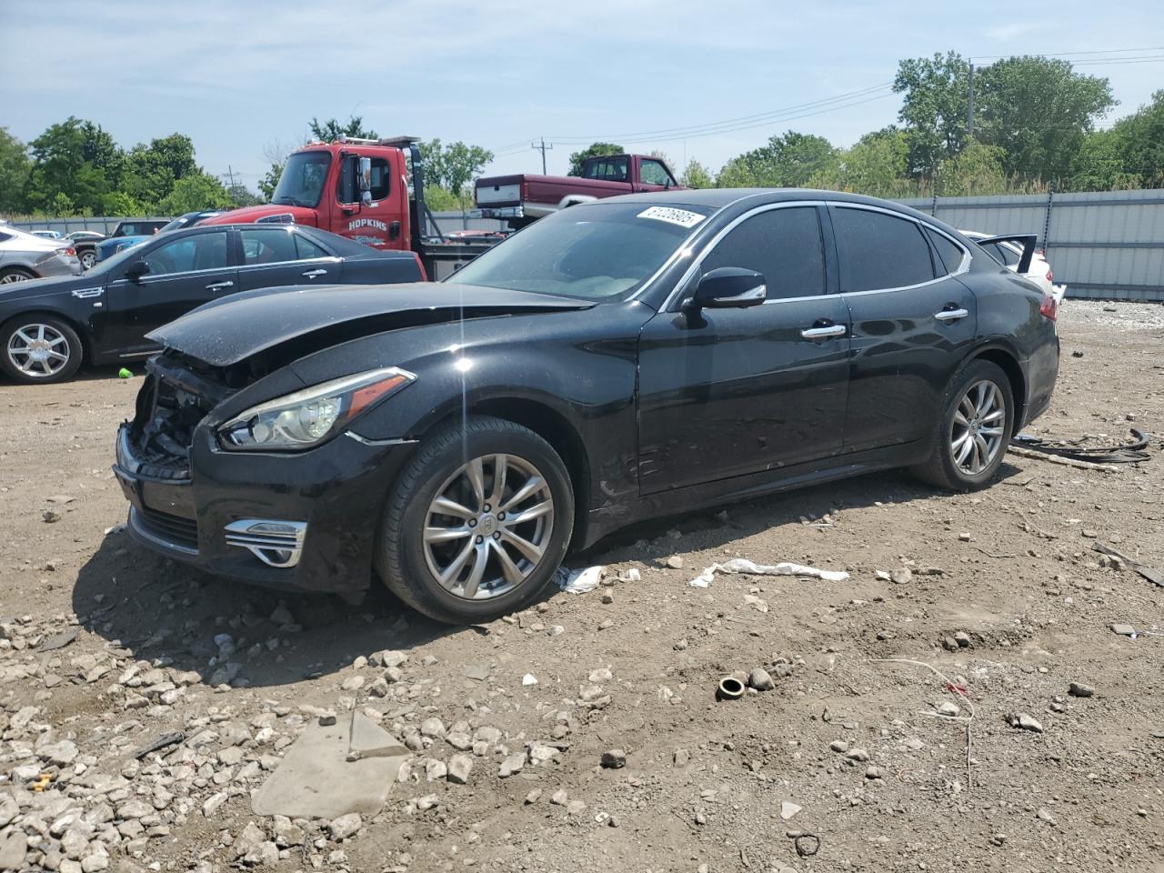 INFINITI Q70 3.7