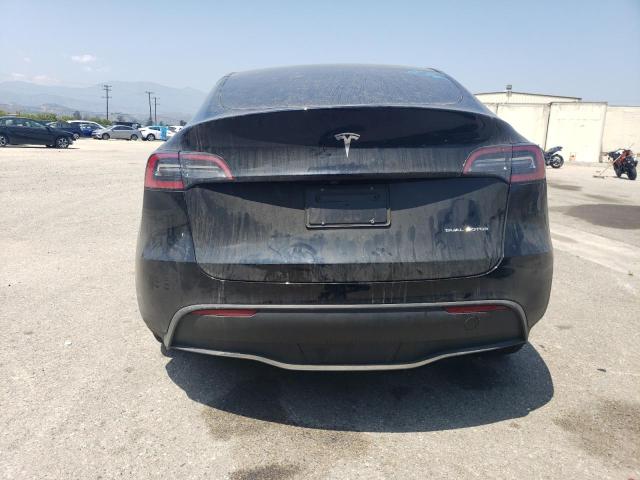 2024 TESLA MODEL Y 7SAYGDEE1RF982133