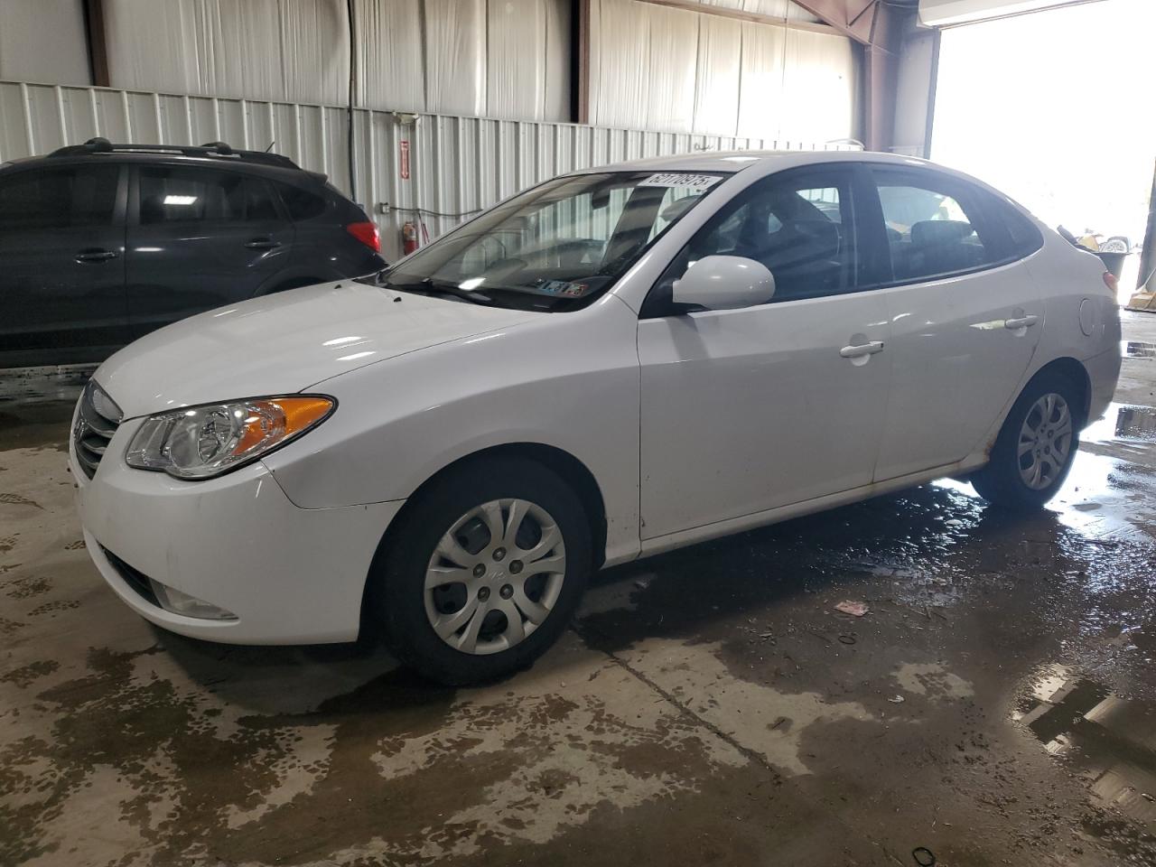 HYUNDAI ELANTRA BLUE