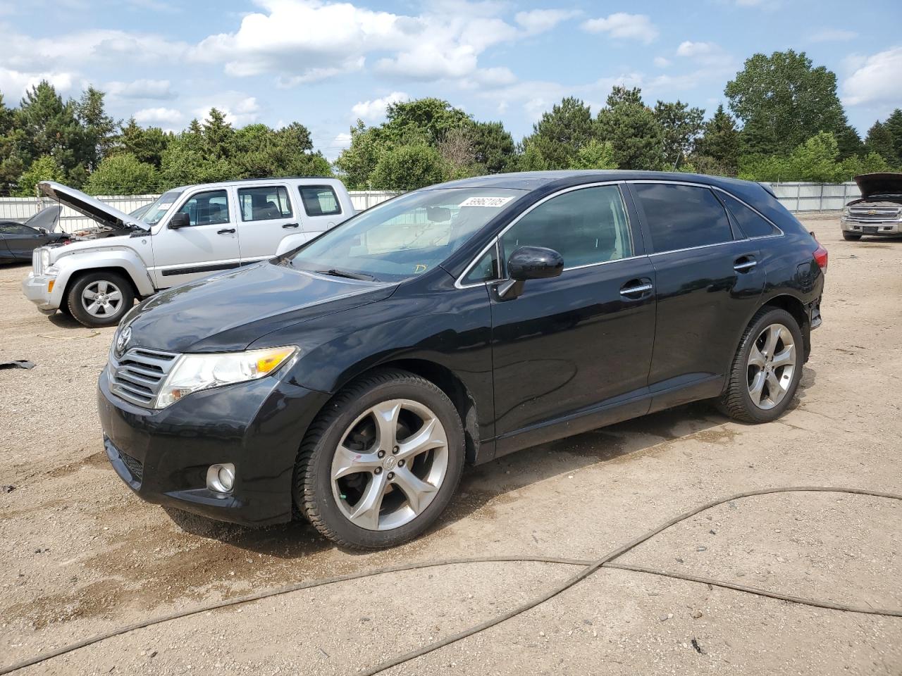 TOYOTA VENZA LE