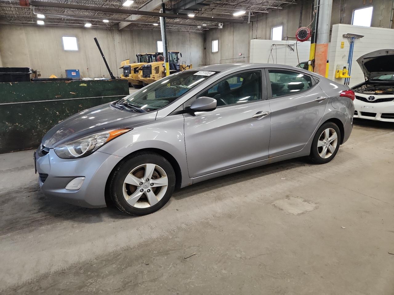 HYUNDAI ELANTRA GLS