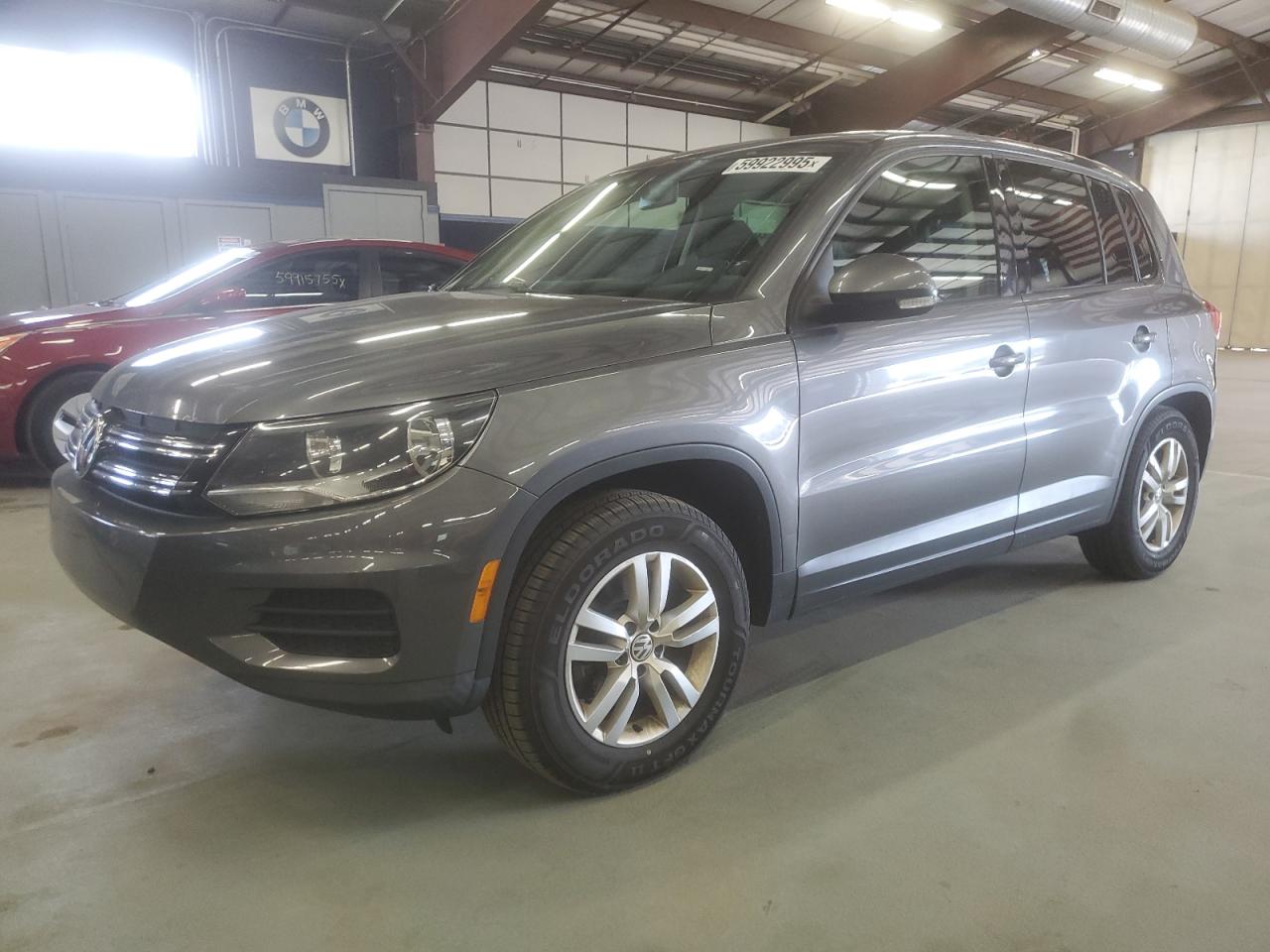 VOLKSWAGEN TIGUAN S