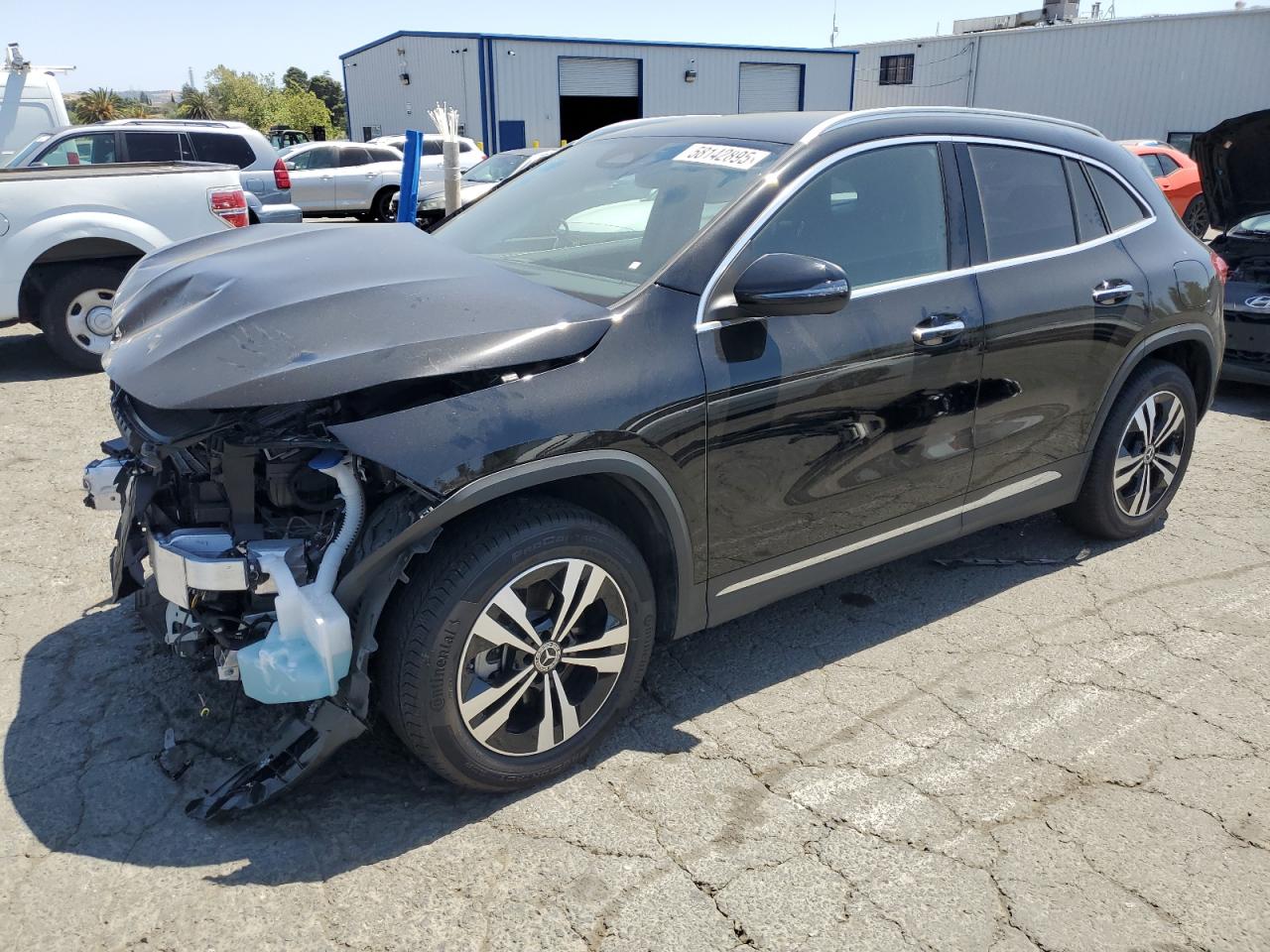 MERCEDES-BENZ GLA-CLASS 2024
