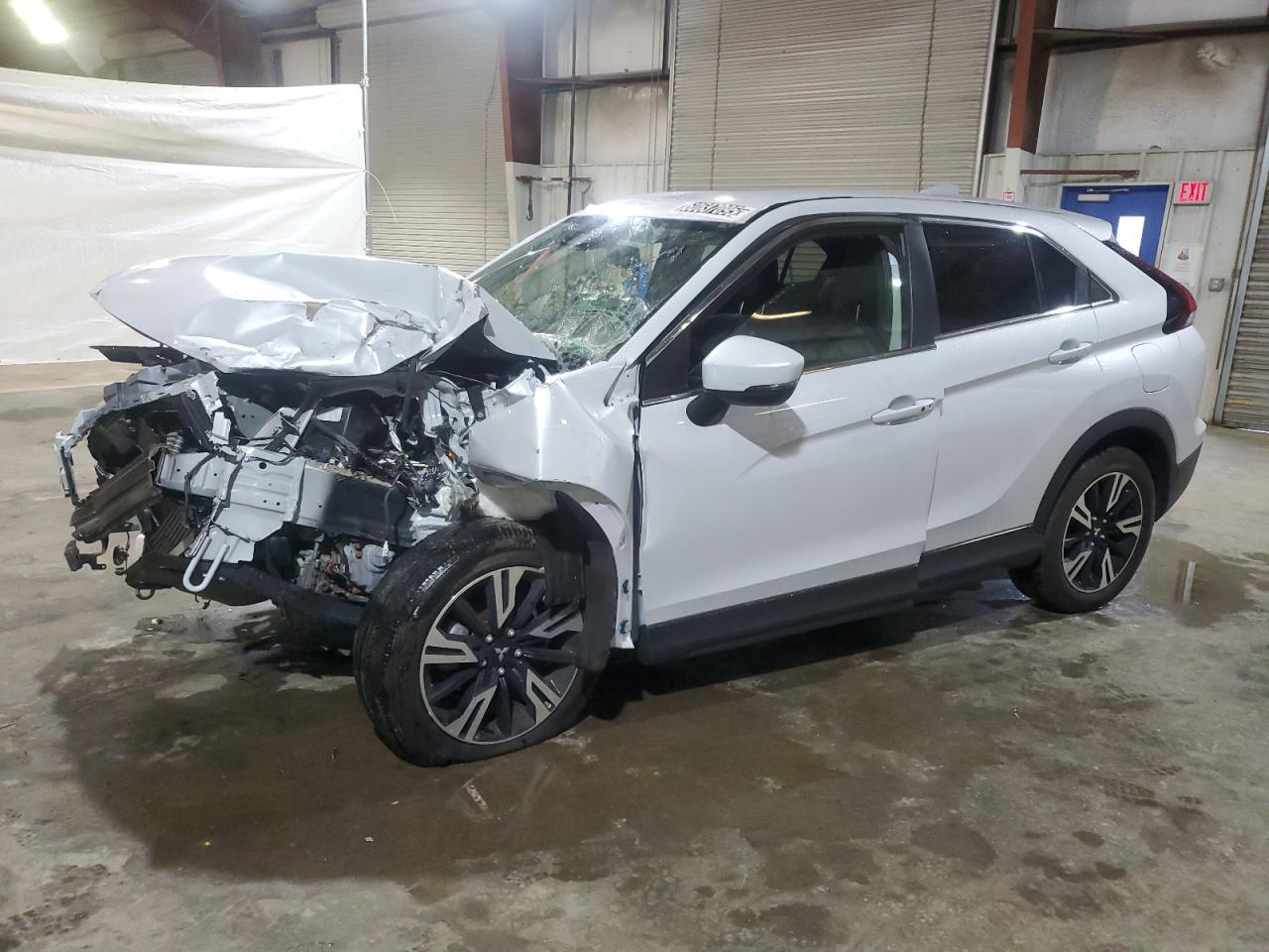 MITSUBISHI ECLIPSE SE