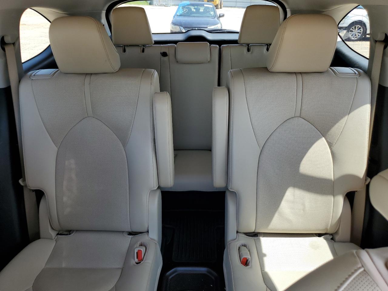 TOYOTA HIGHLANDER LIMITED