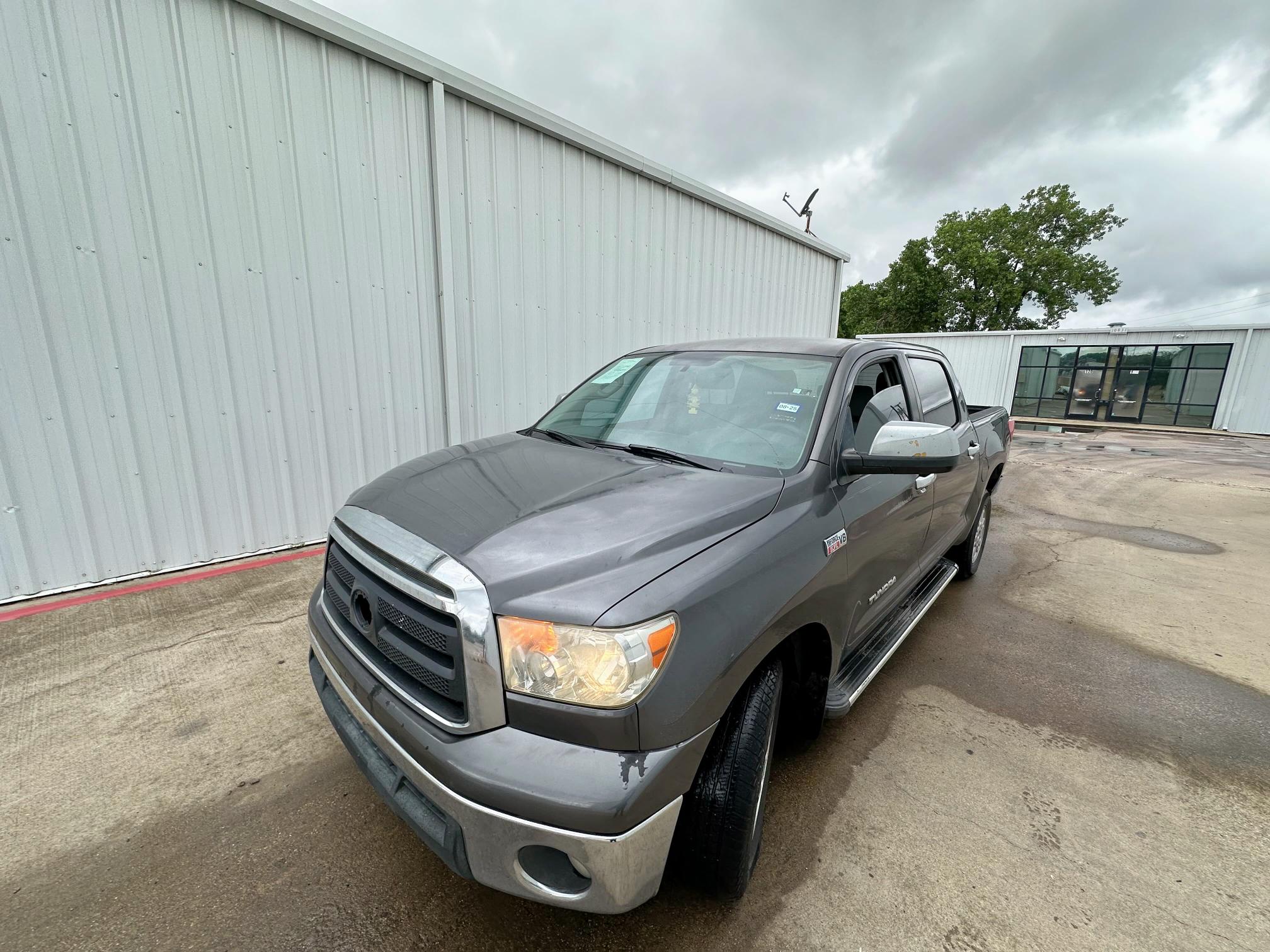Vin: 5tfey5f10bx109421, lot: 61110205, toyota tundra crewmax sr5 20112