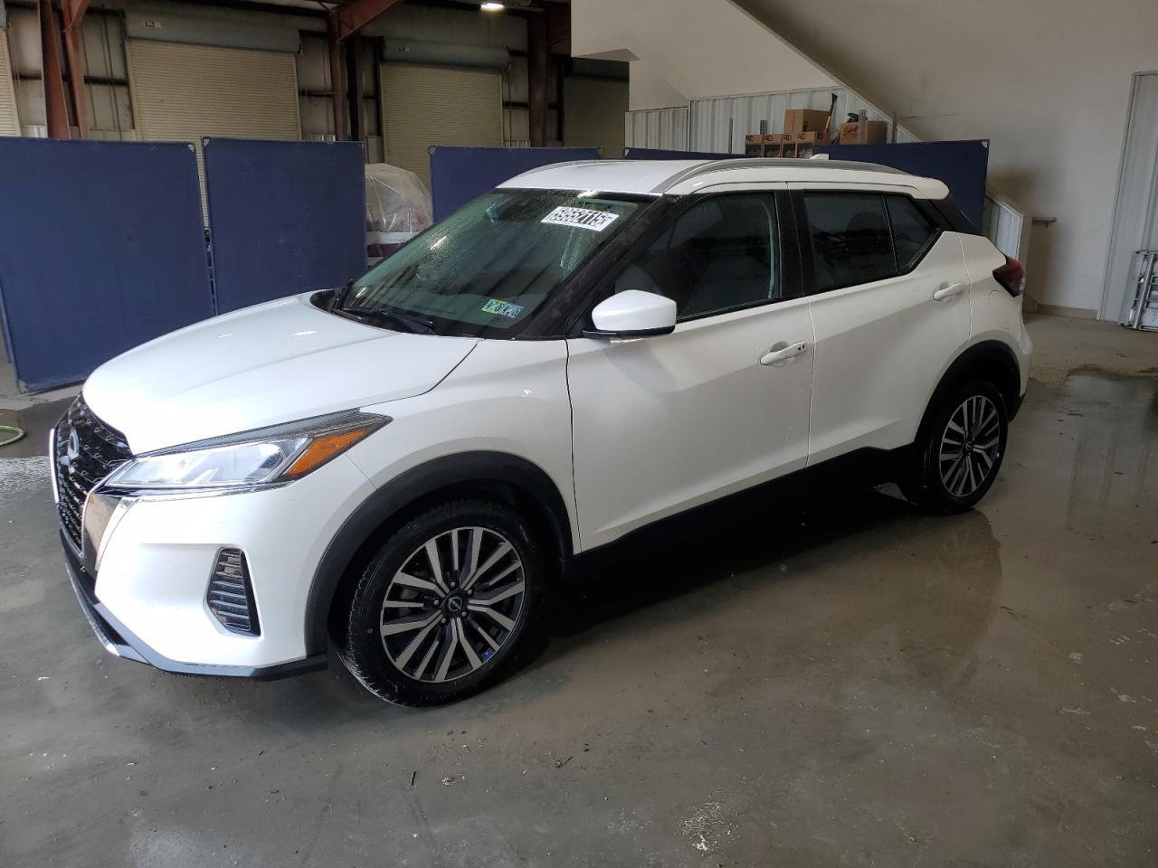 NISSAN KICKS SV