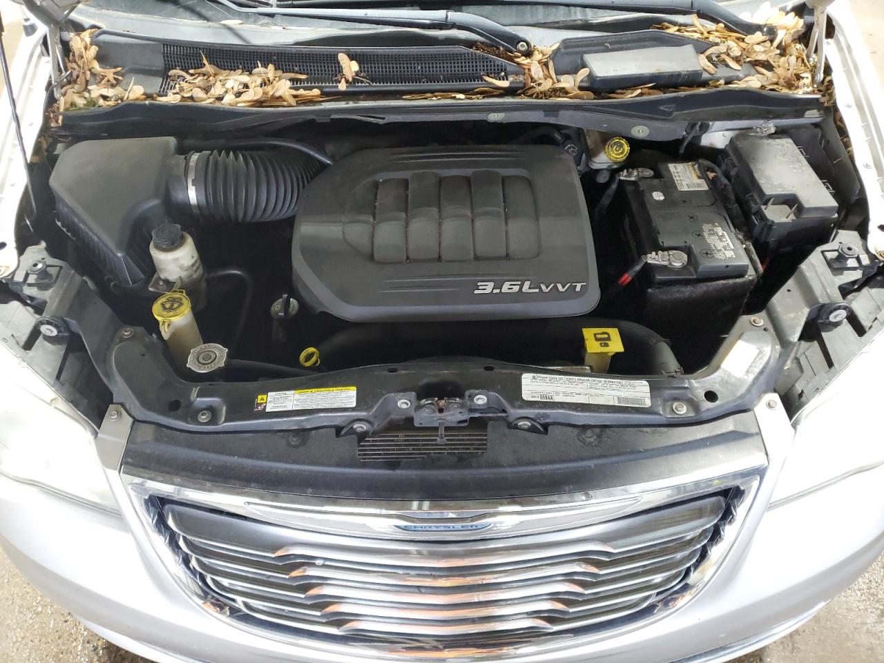 CHRYSLER TOWN & COUNTRY TOURING