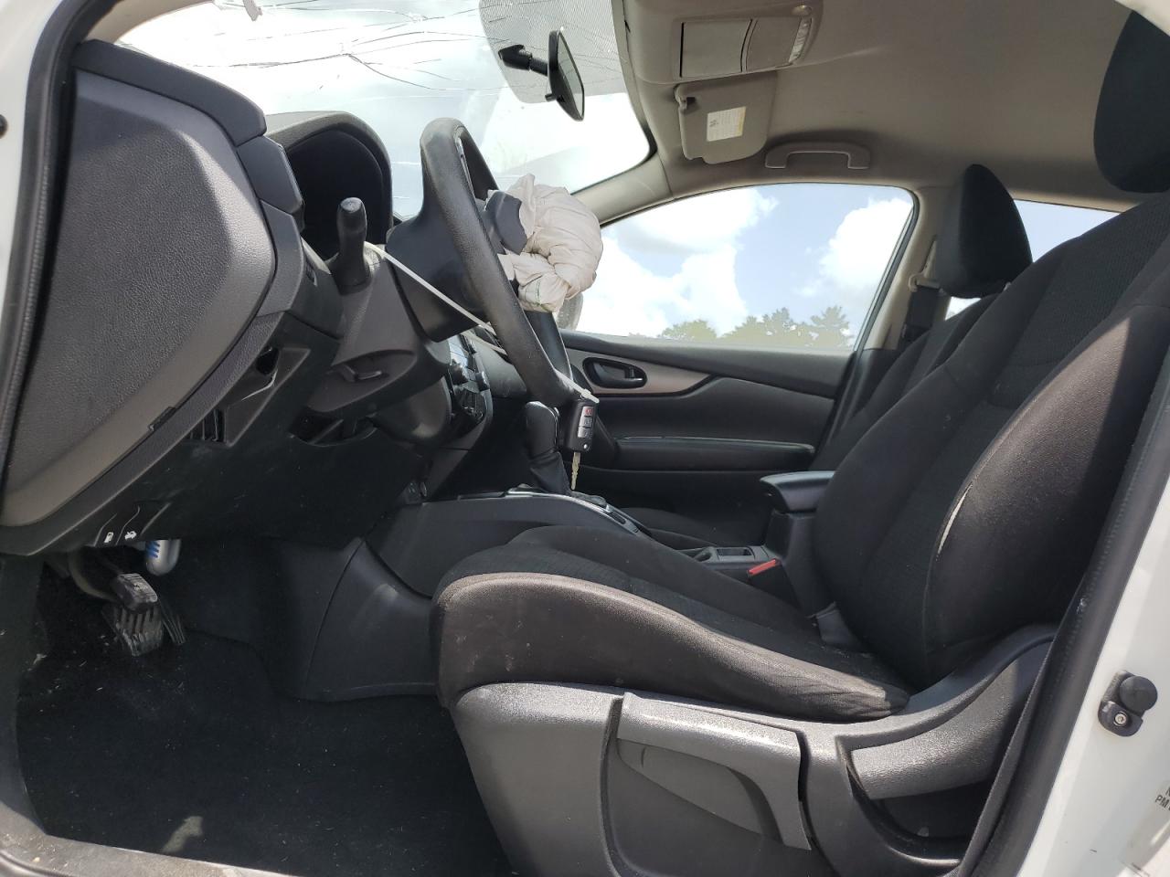 NISSAN ROGUE SPORT S