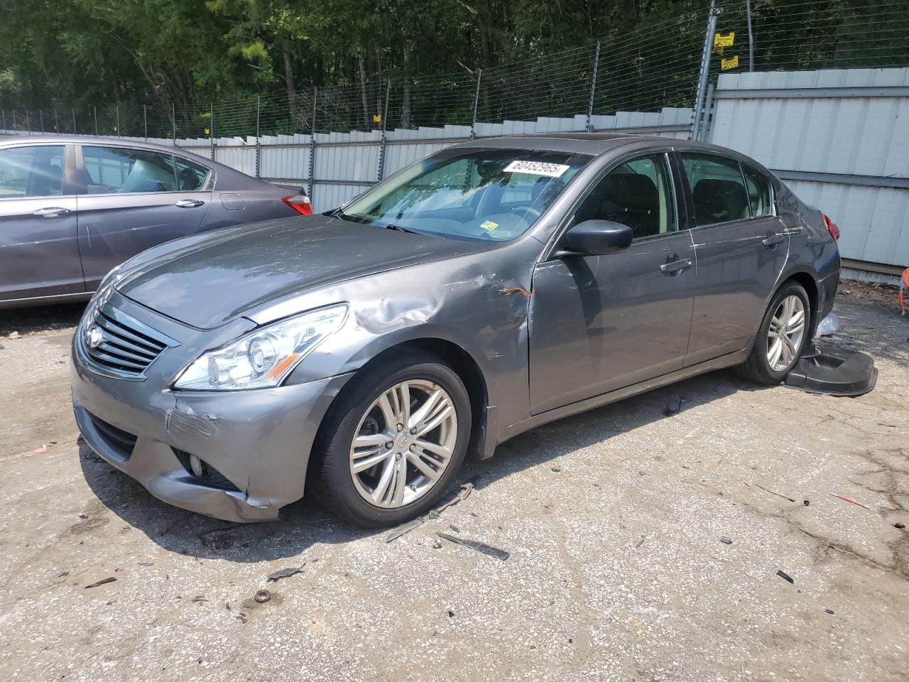 INFINITI G25 BASE
