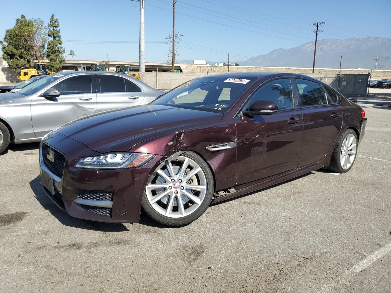 JAGUAR XF R - SPORT