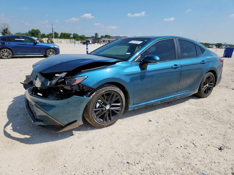 TOYOTA CAMRY XSE