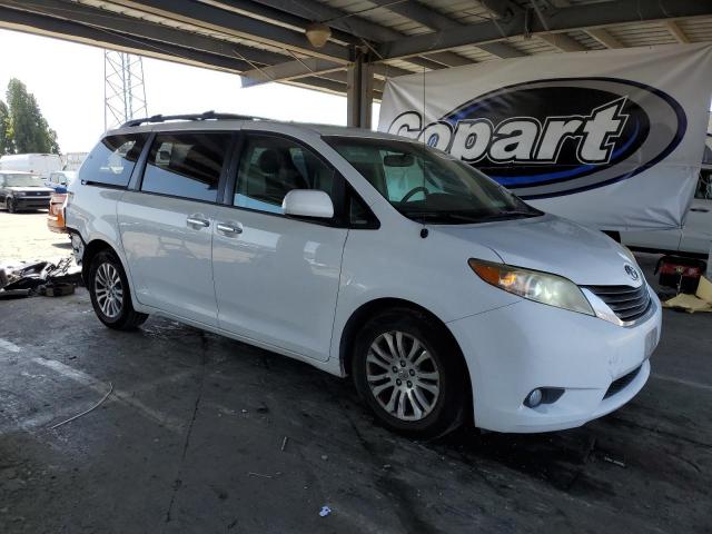 Vin: 5tdyk3dc5ds338919, lot: 61043905, toyota all models xle 20134