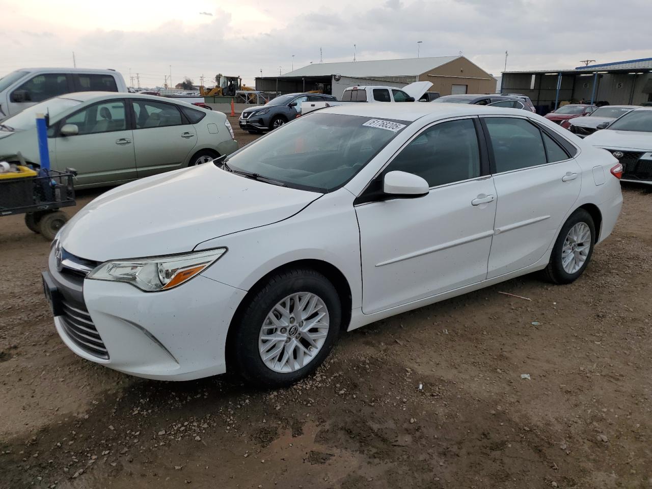 Toyota Camry le 2016