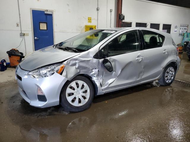 Vin: jtdkdtb39c1523859, lot: 61646385, toyota prius 2012 img_1