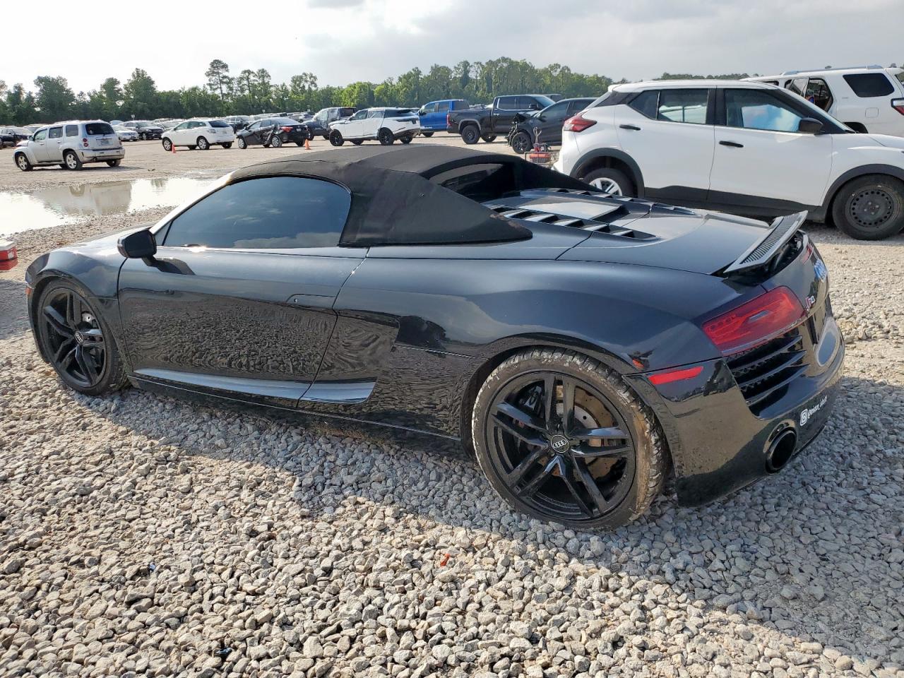 AUDI R8 4.2 QUATTRO
