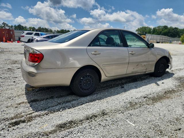 TOYOTA CAMRY LE 2006 gold  gas JTDBE32K263063439 photo #4