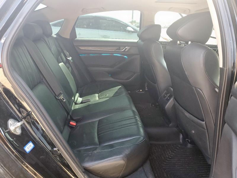 2018 HONDA ACCORD TOU 1HGCV1F95JA108069