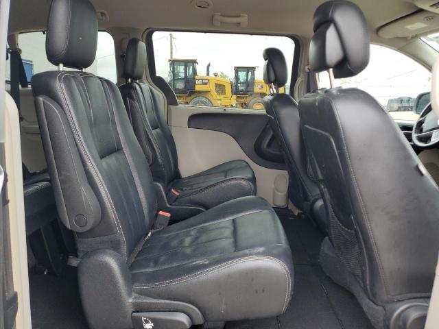2016 CHRYSLER TOWN & COU 2C4RC1BGXGR288091