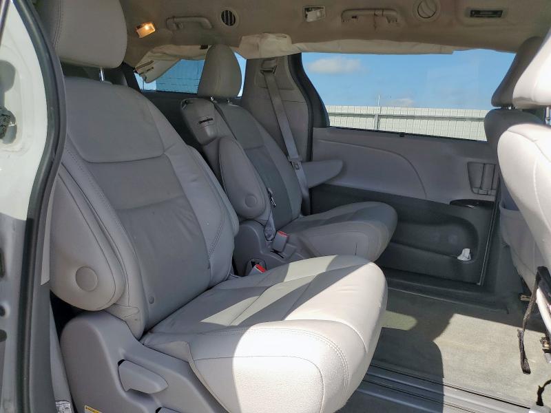 2017 TOYOTA SIENNA XLE 5TDYZ3DCXHS871530