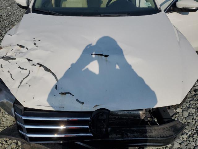 2015 VOLKSWAGEN PASSAT S 1VWAS7A35FC081095