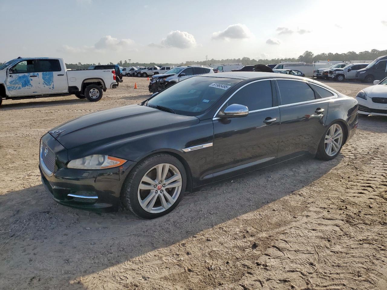 JAGUAR XJ PORTFOLIO