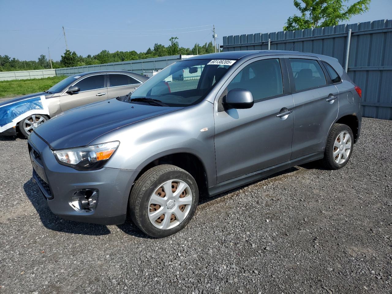 MITSUBISHI OUTLANDER SE