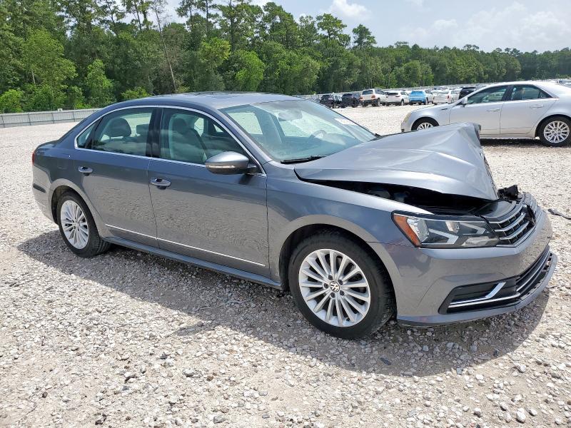 2017 VOLKSWAGEN PASSAT SE - 1VWBT7A30HC050230