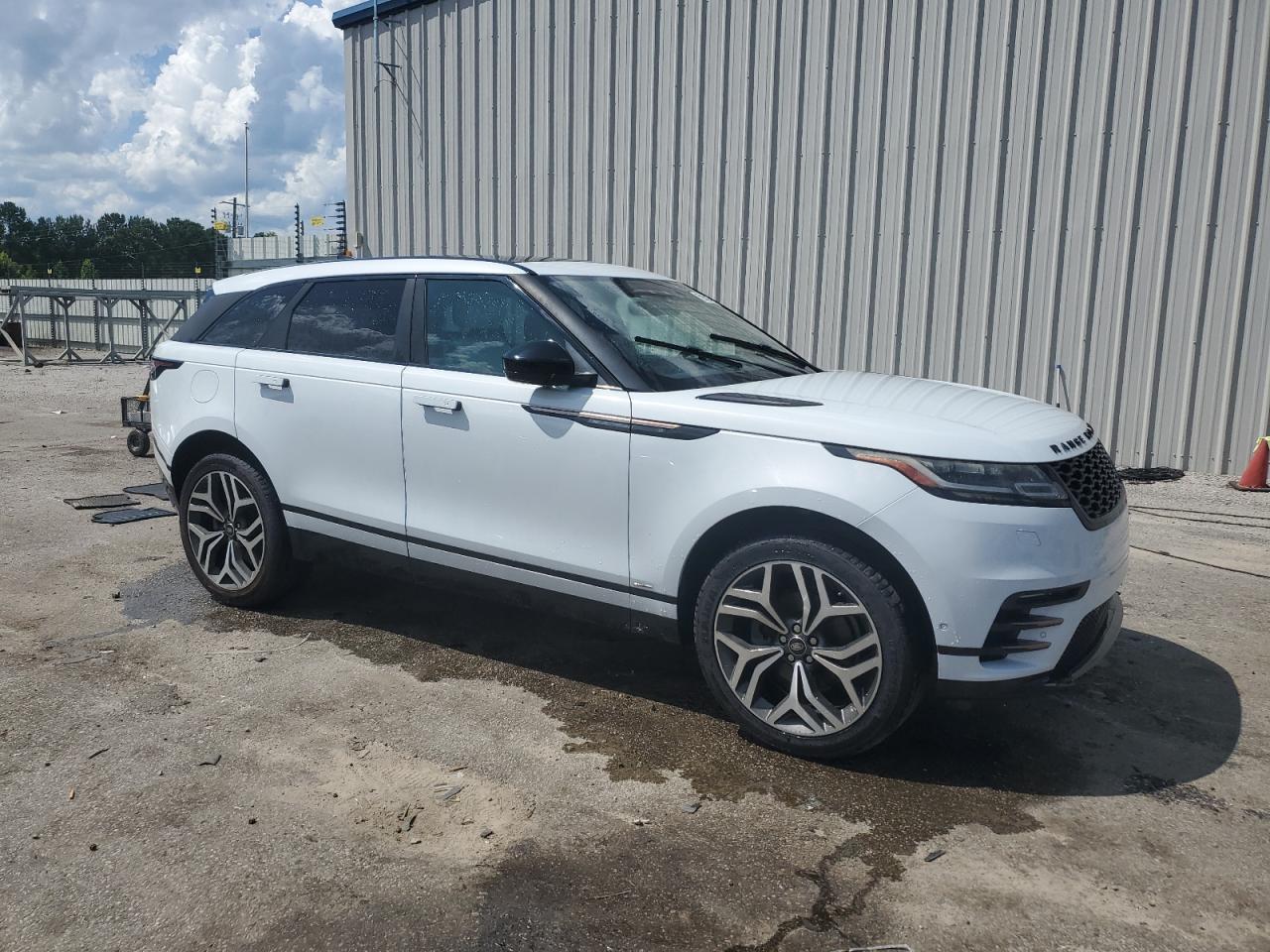 LAND ROVER RANGE ROVER R-DYNAMIC SE