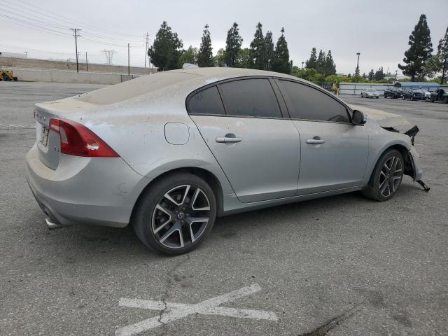 Vin: yv126mfl3h2421429, lot: 61974215, volvo s60 20173