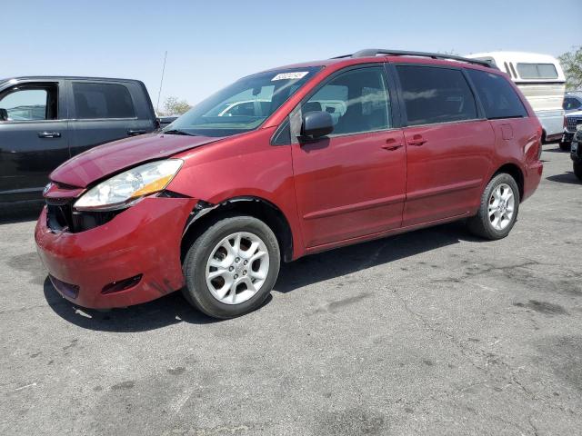 TOYOTA SIENNA LE