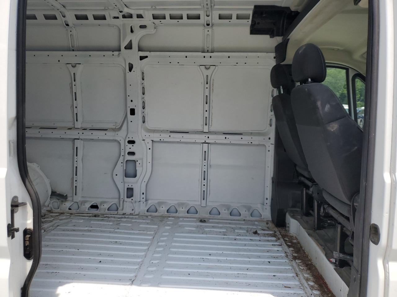 RAM PROMASTER 2500 HIGH